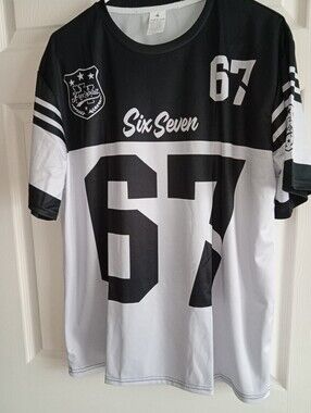 Black & White "Six Seven" 67 Graphic Men's Shirt